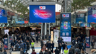 濟(jì)遠(yuǎn)醫(yī)療閃耀2024德國(guó)MEDICA，展現(xiàn)中國(guó)創(chuàng)新實(shí)力！